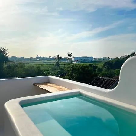 Aesthetic 3Br Villa In Canggu!